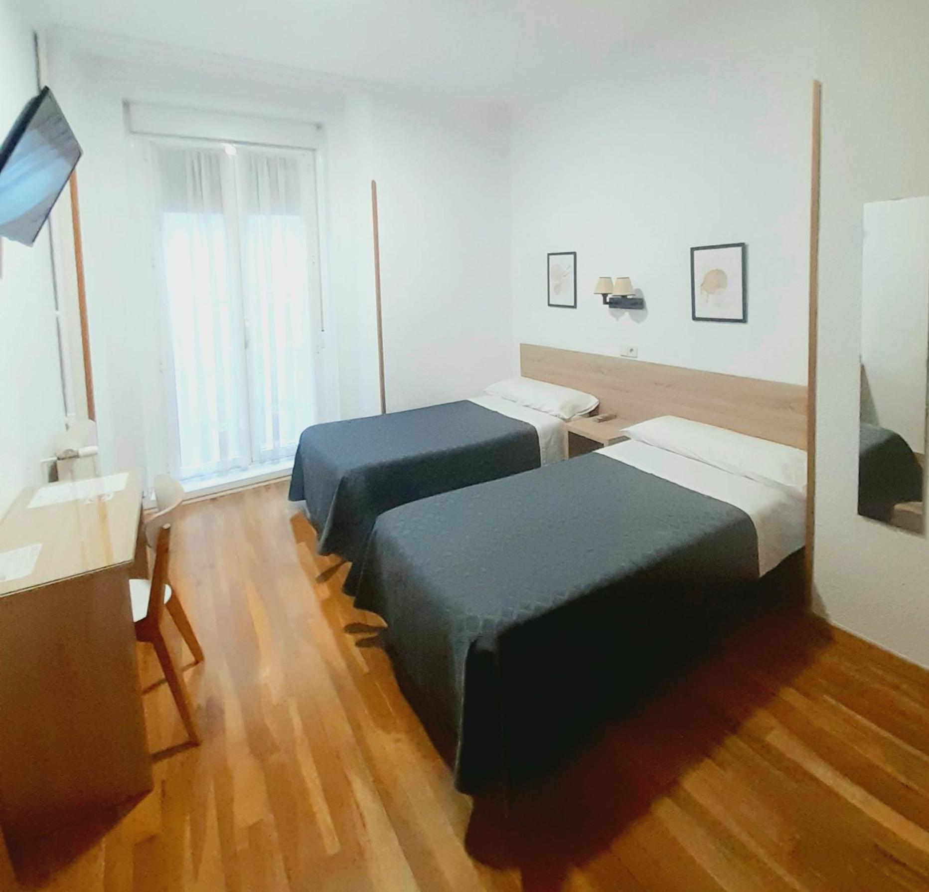 Hostal Biarritz — Fotos 1